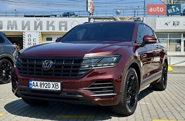 Внедорожник / Кроссовер Volkswagen Touareg 2018 в Черновцах