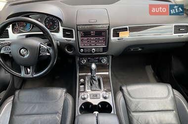 Внедорожник / Кроссовер Volkswagen Touareg 2018 в 