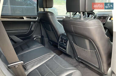 Внедорожник / Кроссовер Volkswagen Touareg 2018 в 
