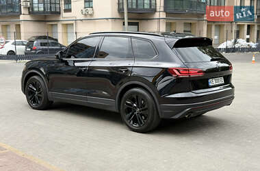 Внедорожник / Кроссовер Volkswagen Touareg 2021 в 
