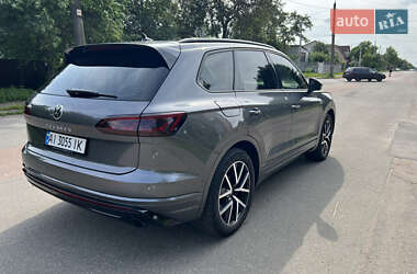 Внедорожник / Кроссовер Volkswagen Touareg 2020 в 