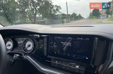 Внедорожник / Кроссовер Volkswagen Touareg 2020 в 