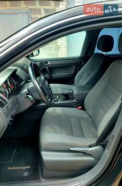 Внедорожник / Кроссовер Volkswagen Touareg 2007 в 