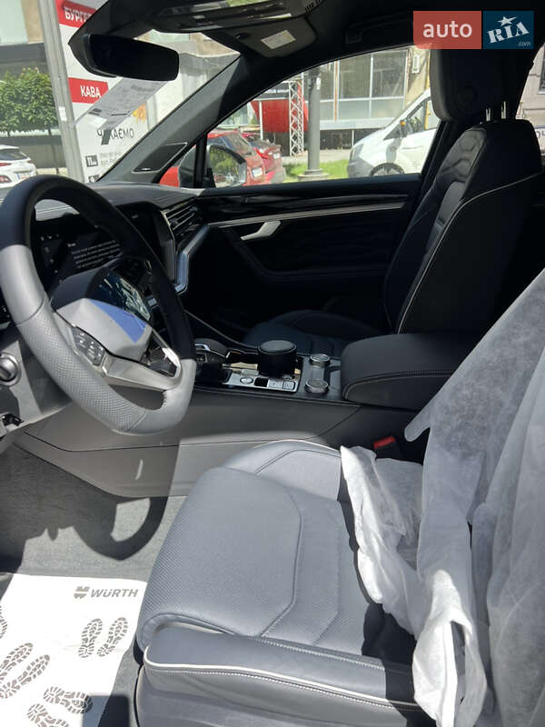 Позашляховик / Кросовер Volkswagen Touareg 2025 в Харкові