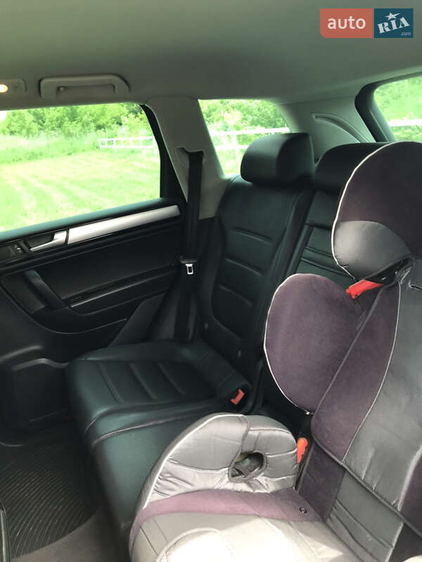 Внедорожник / Кроссовер Volkswagen Touareg 2011 в Львове фото 14 Внедорожник / Кроссовер Volkswagen Touareg 2011 в Львове