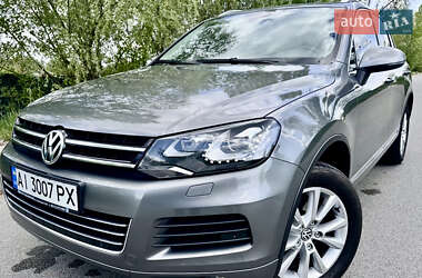 Внедорожник / Кроссовер Volkswagen Touareg 2014 в Киеве