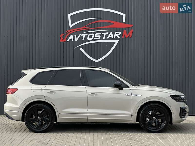 Позашляховик / Кросовер Volkswagen Touareg 2020 в Мукачевому
