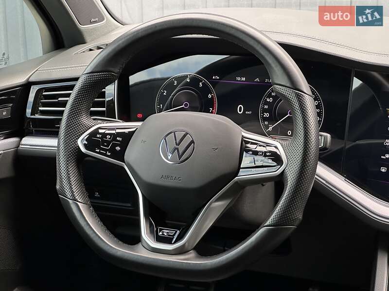 Позашляховик / Кросовер Volkswagen Touareg 2020 в Мукачевому