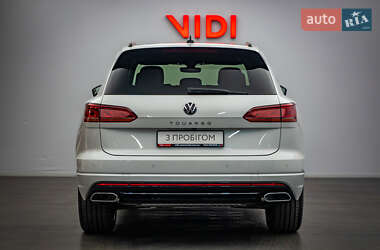 Позашляховик / Кросовер Volkswagen Touareg 2022 в 