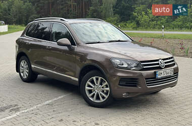 Внедорожник / Кроссовер Volkswagen Touareg 2012 в 