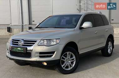 Внедорожник / Кроссовер Volkswagen Touareg 2007 в 