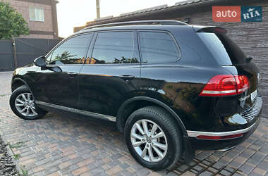 Внедорожник / Кроссовер Volkswagen Touareg 2015 в 