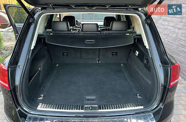 Внедорожник / Кроссовер Volkswagen Touareg 2015 в 
