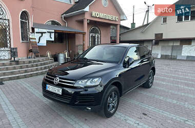 Внедорожник / Кроссовер Volkswagen Touareg 2010 в Тячеве