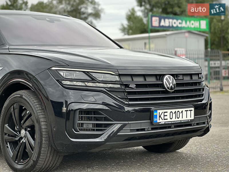 Внедорожник / Кроссовер Volkswagen Touareg 2020 в Киеве