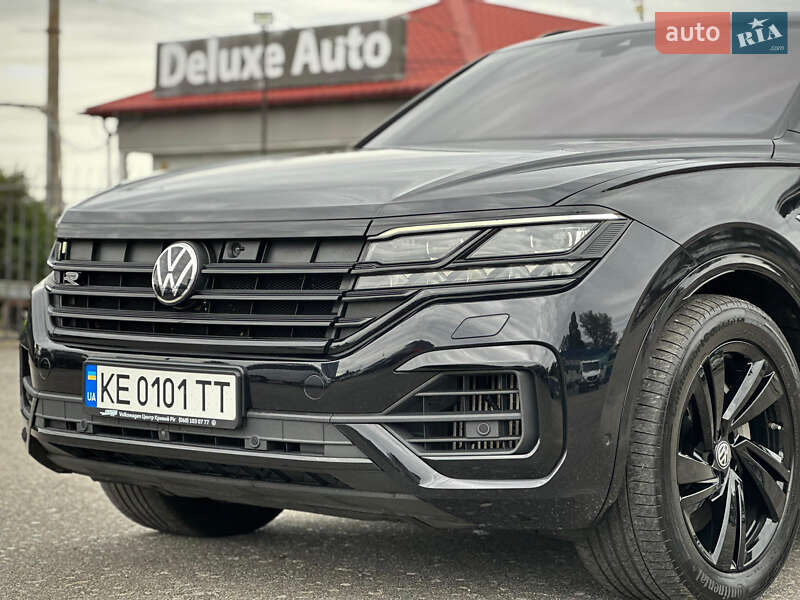 Внедорожник / Кроссовер Volkswagen Touareg 2020 в Киеве
