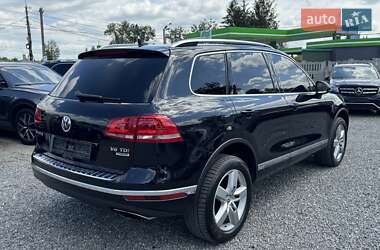 Позашляховик / Кросовер Volkswagen Touareg 2015 в 