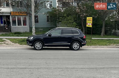 Позашляховик / Кросовер Volkswagen Touareg 2014 в Запоріжжі