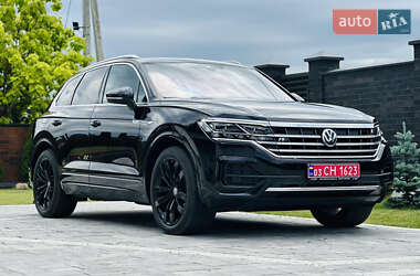 Внедорожник / Кроссовер Volkswagen Touareg 2019 в Луцке