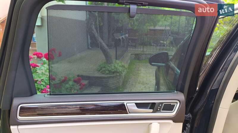 Внедорожник / Кроссовер Volkswagen Touareg 2014 в Киеве фото 27 Внедорожник / Кроссовер Volkswagen Touareg 2014 в Киеве