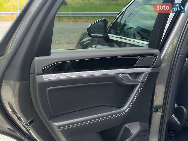 Позашляховик / Кросовер Volkswagen Touareg 2020 в Ужгороді фото 55 Позашляховик / Кросовер Volkswagen Touareg 2020 в Ужгороді