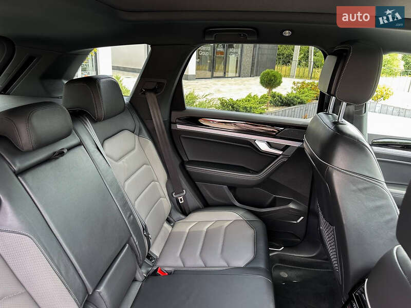 Позашляховик / Кросовер Volkswagen Touareg 2020 в Ужгороді фото 67 Позашляховик / Кросовер Volkswagen Touareg 2020 в Ужгороді