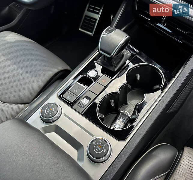 Позашляховик / Кросовер Volkswagen Touareg 2020 в Ужгороді фото 74 Позашляховик / Кросовер Volkswagen Touareg 2020 в Ужгороді