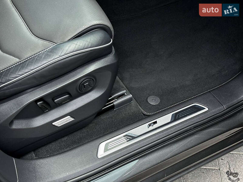 Позашляховик / Кросовер Volkswagen Touareg 2020 в Ужгороді фото 77 Позашляховик / Кросовер Volkswagen Touareg 2020 в Ужгороді
