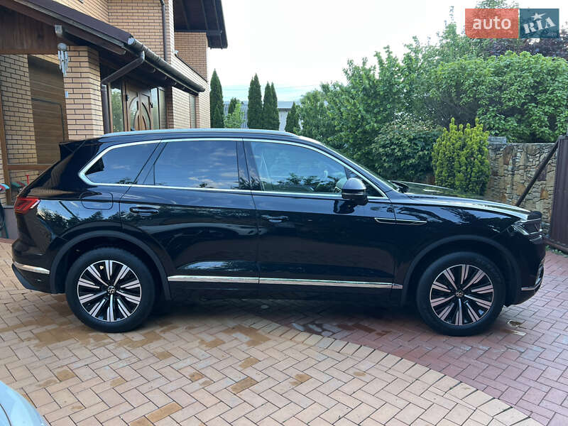 Внедорожник / Кроссовер Volkswagen Touareg 2021 в Виннице