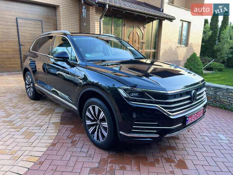Внедорожник / Кроссовер Volkswagen Touareg 2021 в Виннице
