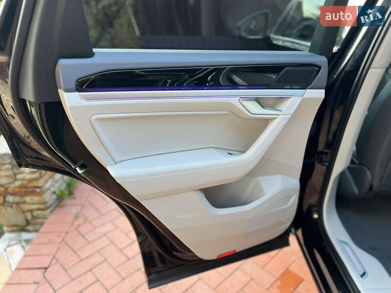 Внедорожник / Кроссовер Volkswagen Touareg 2021 в Виннице