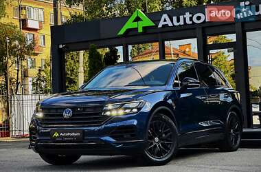 Внедорожник / Кроссовер Volkswagen Touareg 2019 в Киеве