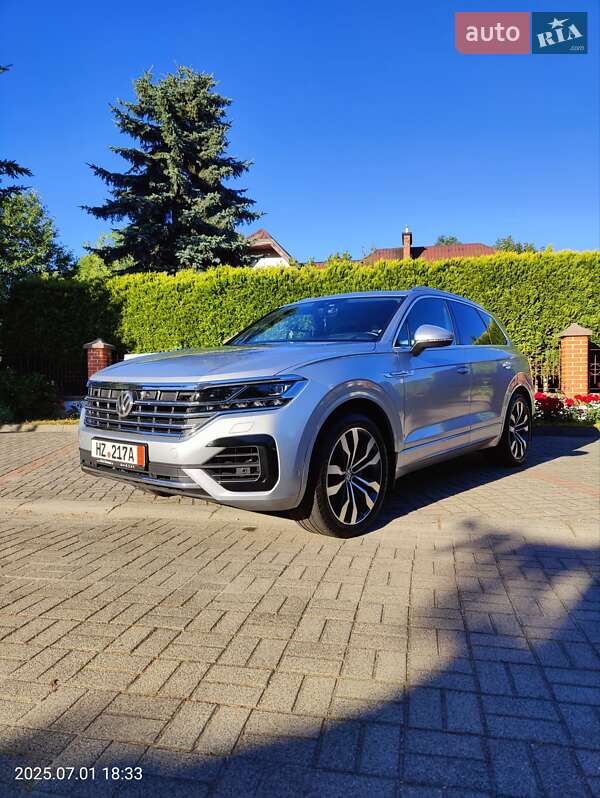 Внедорожник / Кроссовер Volkswagen Touareg 2018 в Мостиске