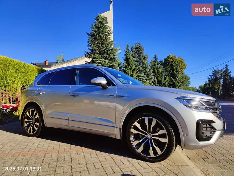 Внедорожник / Кроссовер Volkswagen Touareg 2018 в Мостиске
