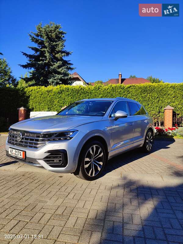 Внедорожник / Кроссовер Volkswagen Touareg 2018 в Мостиске