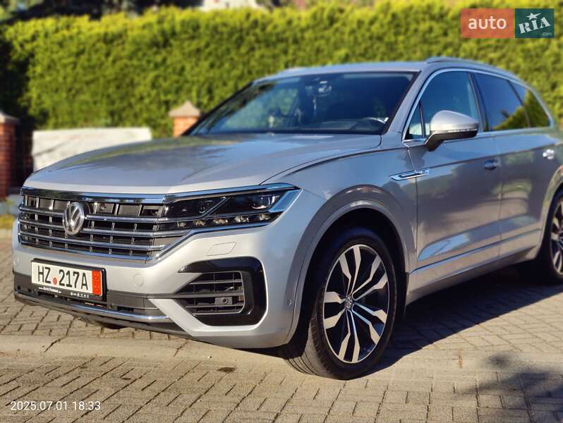 Внедорожник / Кроссовер Volkswagen Touareg 2018 в Мостиске