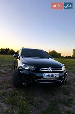 Внедорожник / Кроссовер Volkswagen Touareg 2011 в Бердичеве