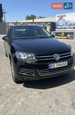 Внедорожник / Кроссовер Volkswagen Touareg 2010 в Вознесенске