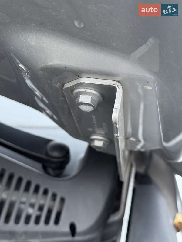 Внедорожник / Кроссовер Volkswagen Touareg 2010 в Луцке