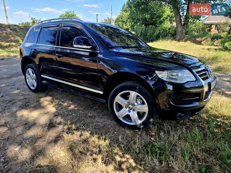 Позашляховик / Кросовер Volkswagen Touareg 2007 в 