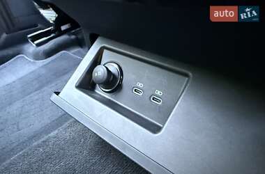 Позашляховик / Кросовер Volkswagen Touareg 2021 в 