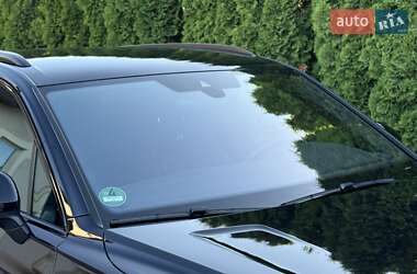 Позашляховик / Кросовер Volkswagen Touareg 2021 в 