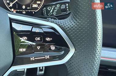 Позашляховик / Кросовер Volkswagen Touareg 2021 в 