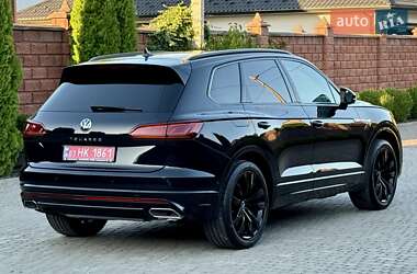 Позашляховик / Кросовер Volkswagen Touareg 2021 в 