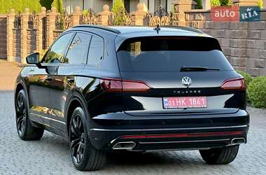 Позашляховик / Кросовер Volkswagen Touareg 2021 в 