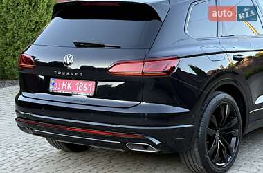 Позашляховик / Кросовер Volkswagen Touareg 2021 в 