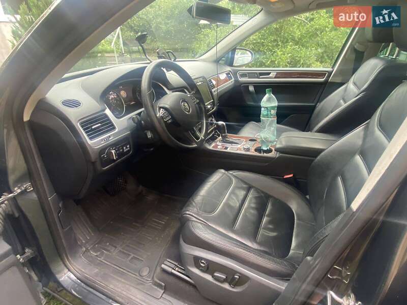 Внедорожник / Кроссовер Volkswagen Touareg 2012 в Черкассах фото 5 Внедорожник / Кроссовер Volkswagen Touareg 2012 в Черкассах