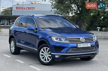Внедорожник / Кроссовер Volkswagen Touareg 2016 в Запорожье