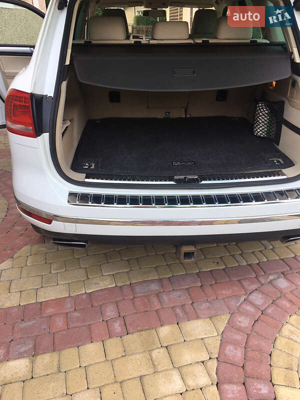 Внедорожник / Кроссовер Volkswagen Touareg 2015 в Косове