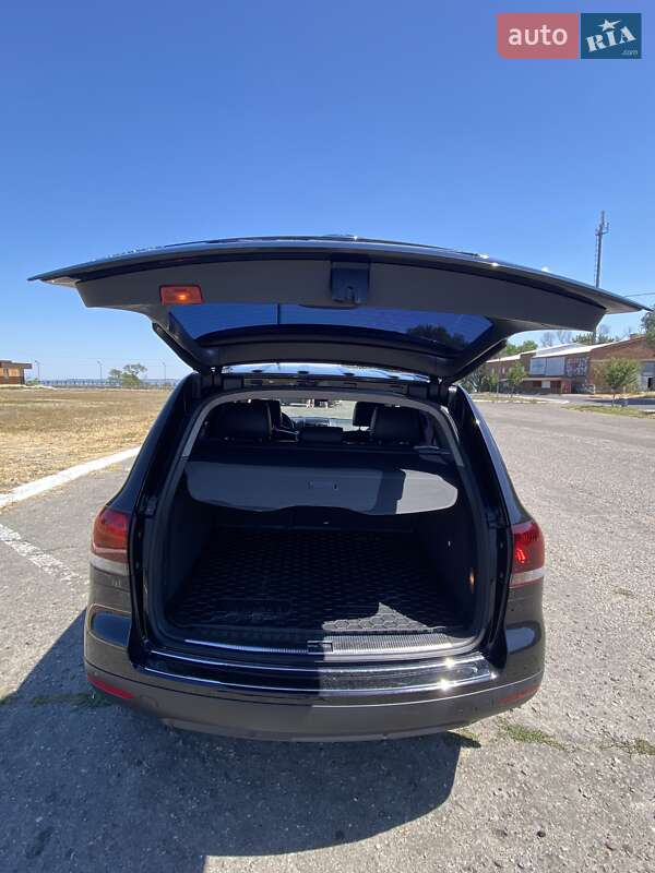 Внедорожник / Кроссовер Volkswagen Touareg 2008 в Белгороде-Днестровском